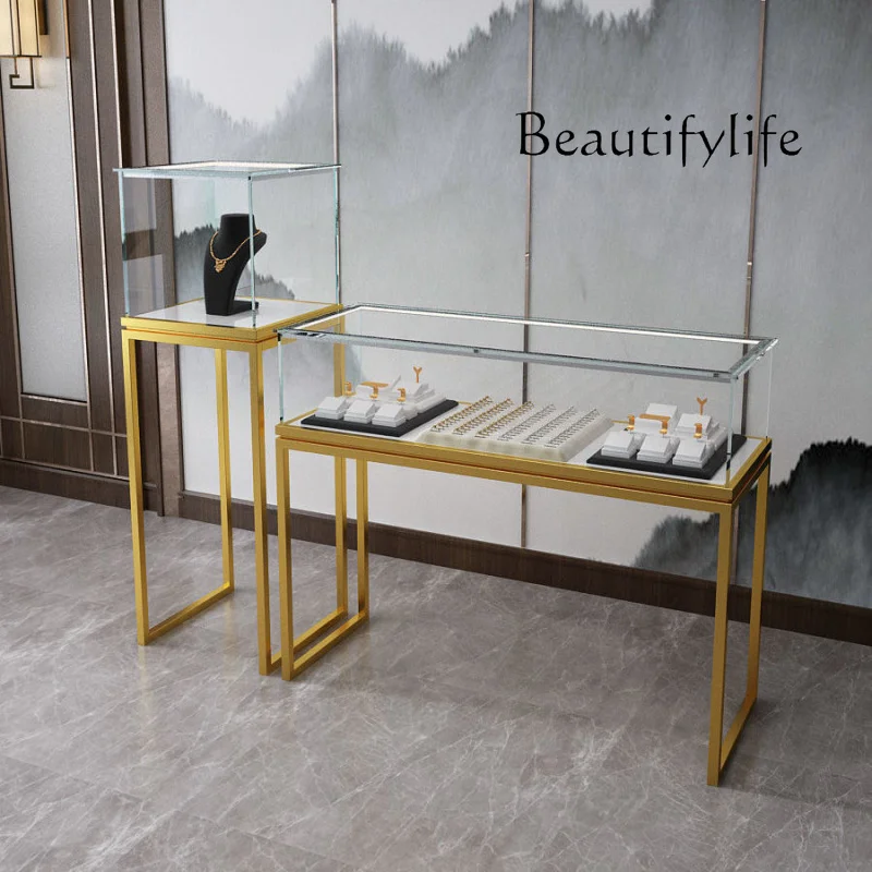 Luxury Watch Boutique - BJ Custom. Lekki luksus, ekspozycja biżuterii,