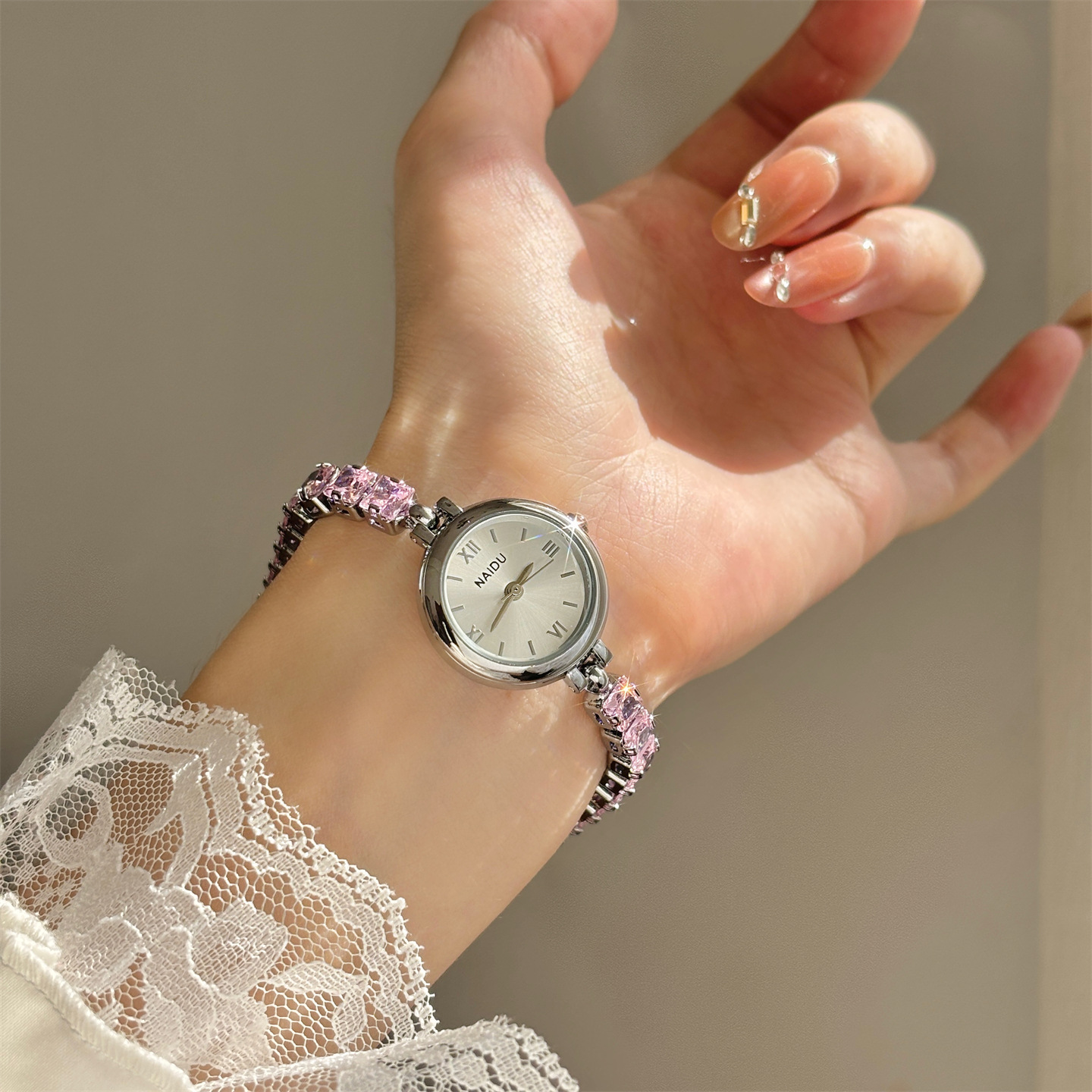 Nowy modny zegarek-bransoletka – Luxury Watch Levels recenzja i cena