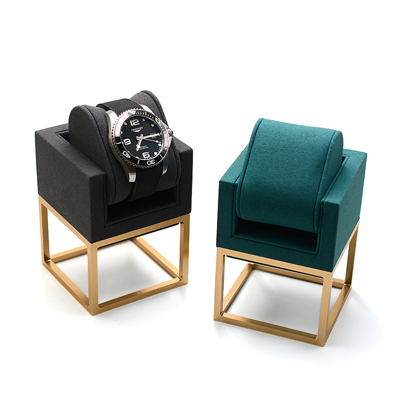 Profesjonalny stojak ekspozycy – Luxury Watch Levels recenzja i cena