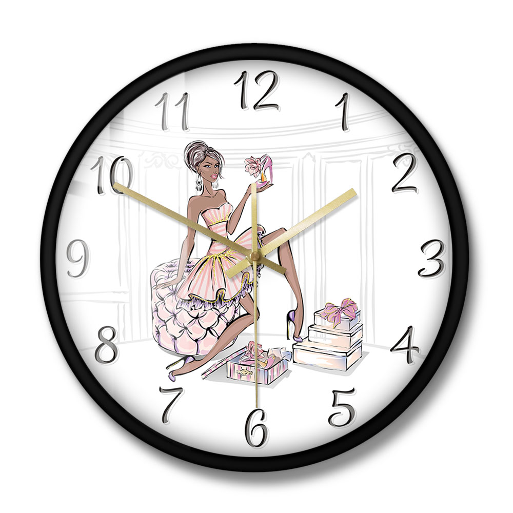 Dziewczyna w stylu fashion z b – Luxury Watch Boutique recenzja i cena