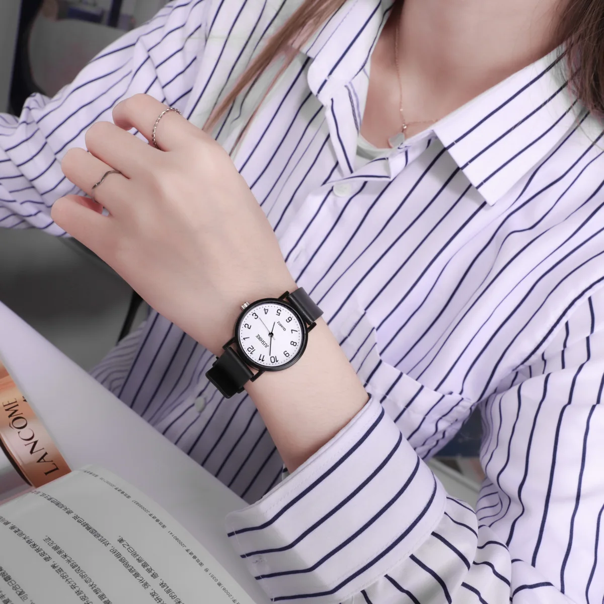 Prosty czarny zegarek kwarcowy – Luxury Watch All Black recenzja i cena